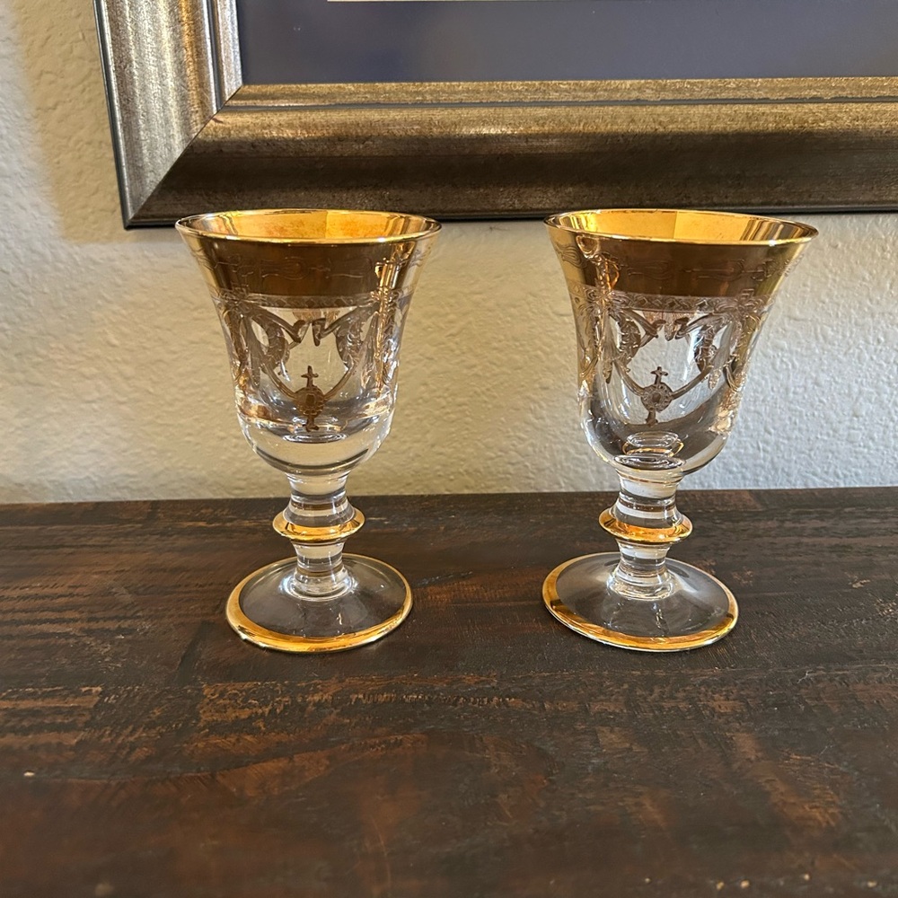 Gold Rimmed Crystal Wine Glasses
